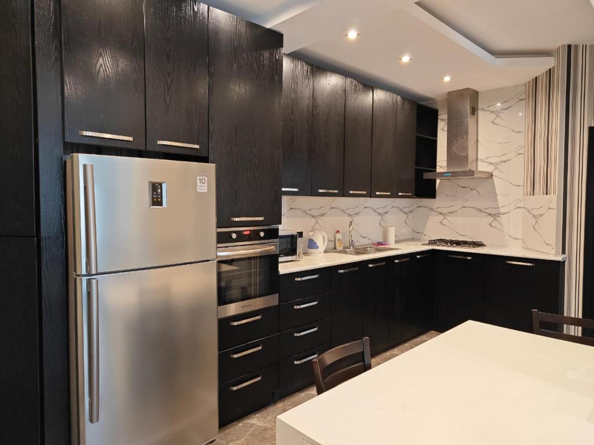 Two Bedroom Apartment In The City Center Tbilisi Zewnętrze zdjęcie
