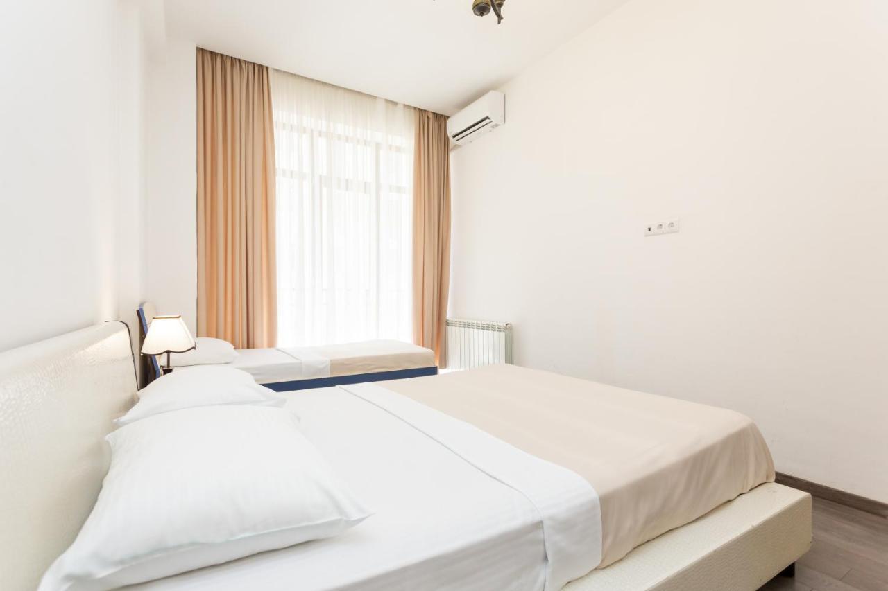 Two Bedroom Apartment In The City Center Tbilisi Zewnętrze zdjęcie
