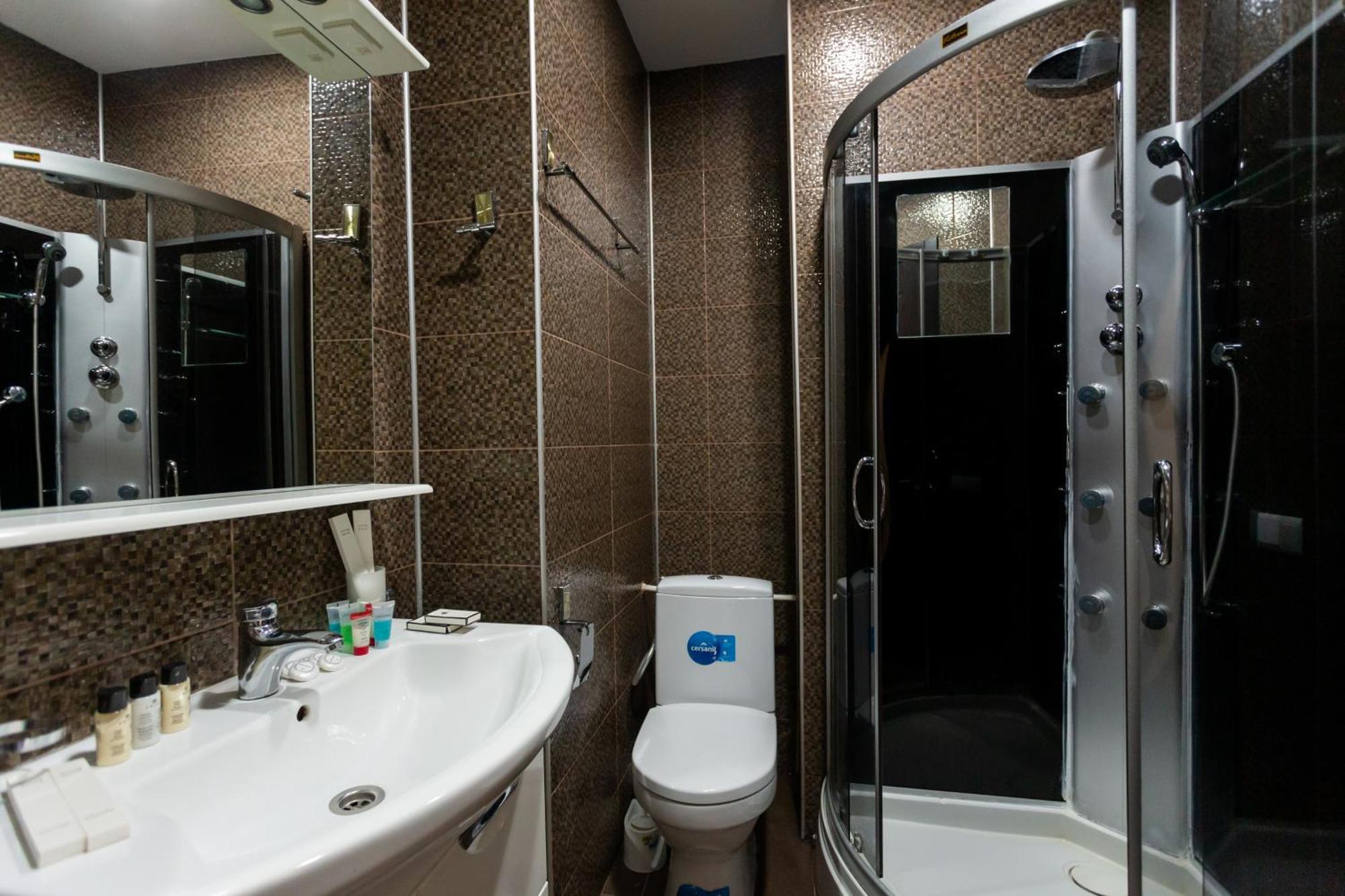 Two Bedroom Apartment In The City Center Tbilisi Zewnętrze zdjęcie